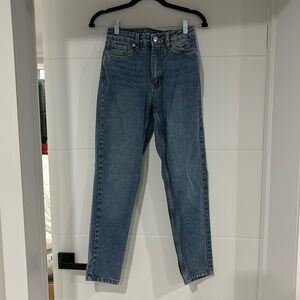 AEROPOSTALE light blue mom jean size 0 (24 waist)